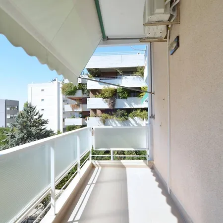 A Spacious Minimal Apatment At Chalandri Apartamento