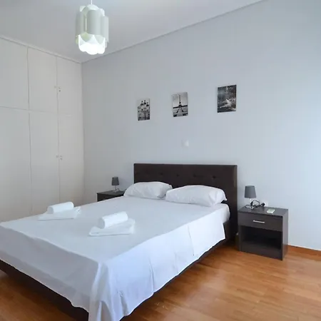 Apartamento A Spacious Minimal Apatment At Chalandri